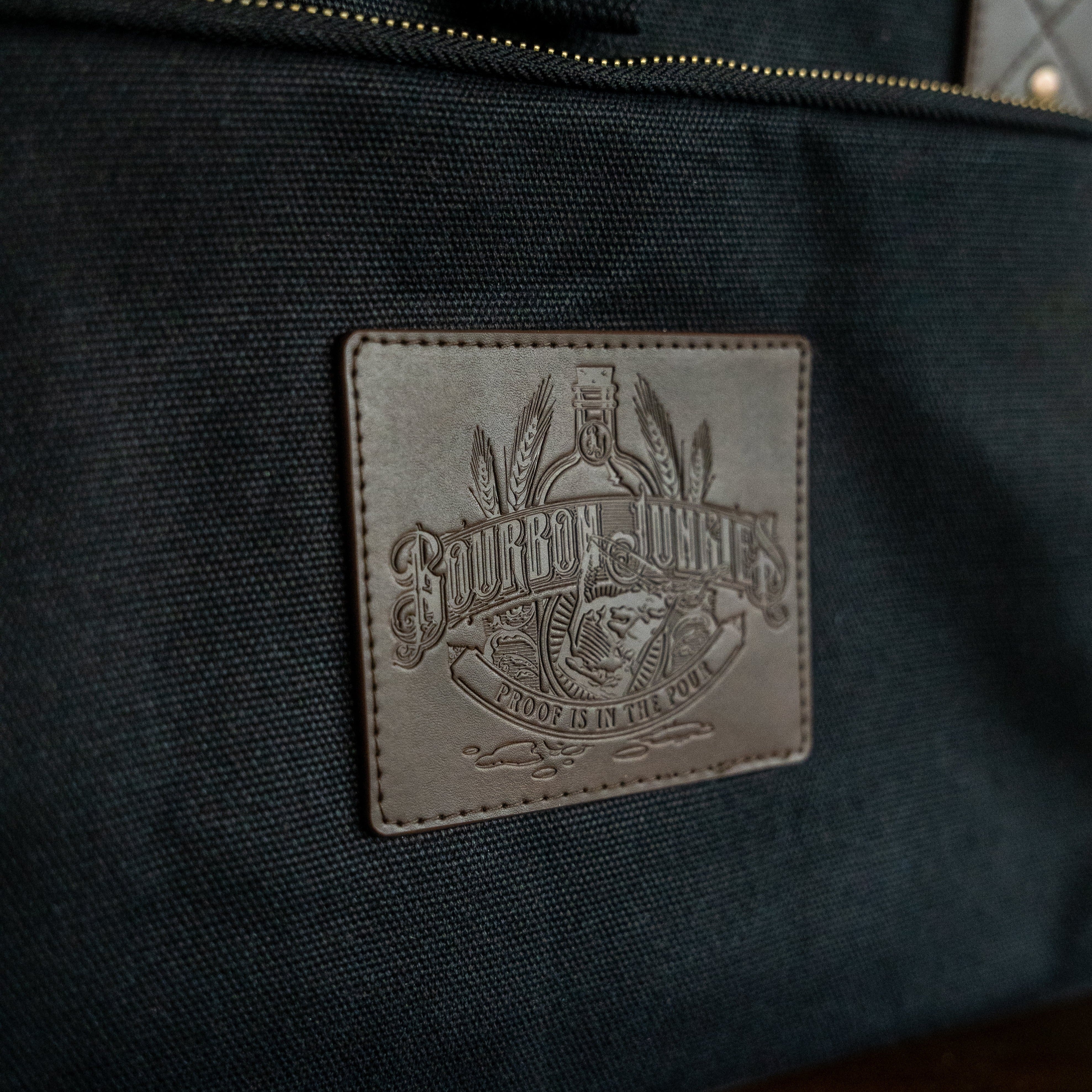 Bourbon Junkies Black Bottle Share Bag - Image 6