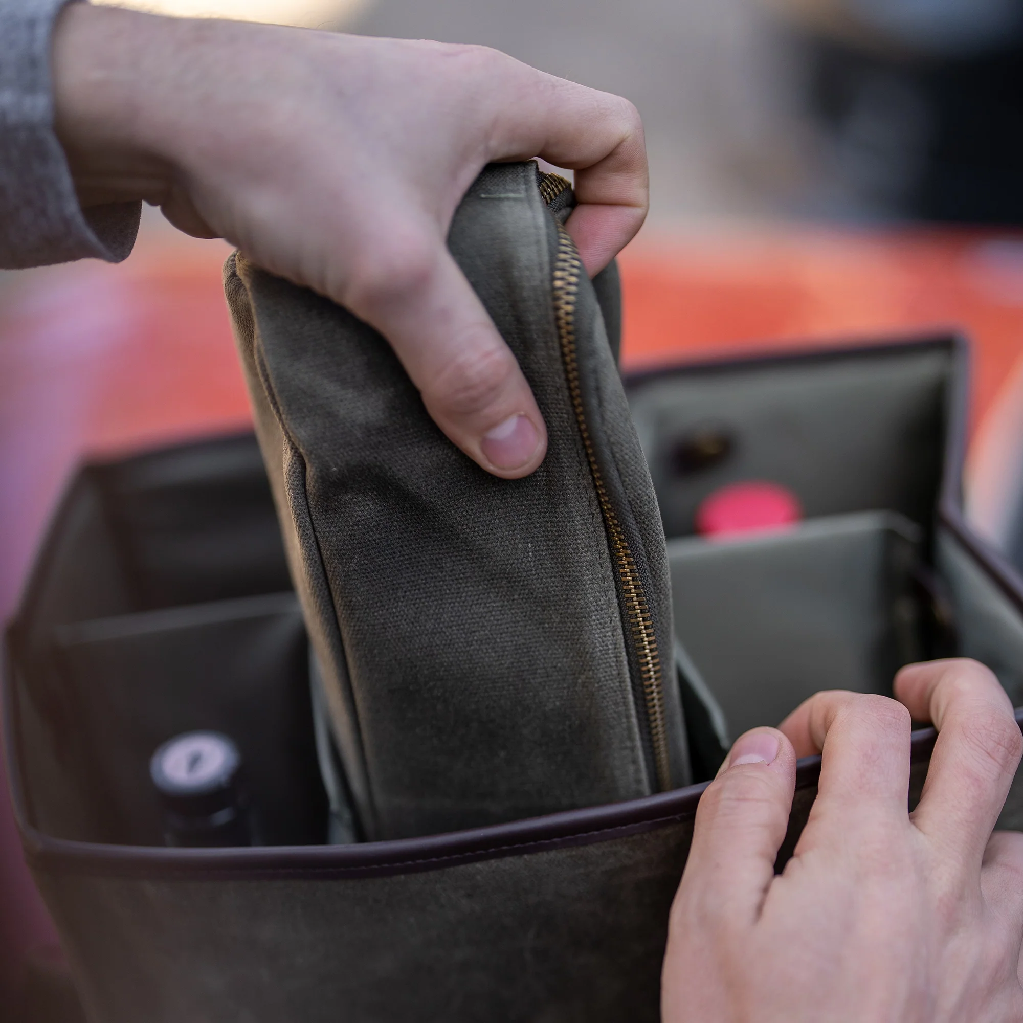 Bourbon Junkies Bottle Share Bag - Image 5